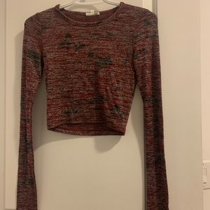 Burgundy crop top aritzia/ Wilfred free